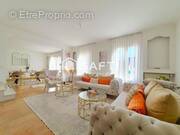 Photo 1 - Maison à VENEUX-LES-SABLONS