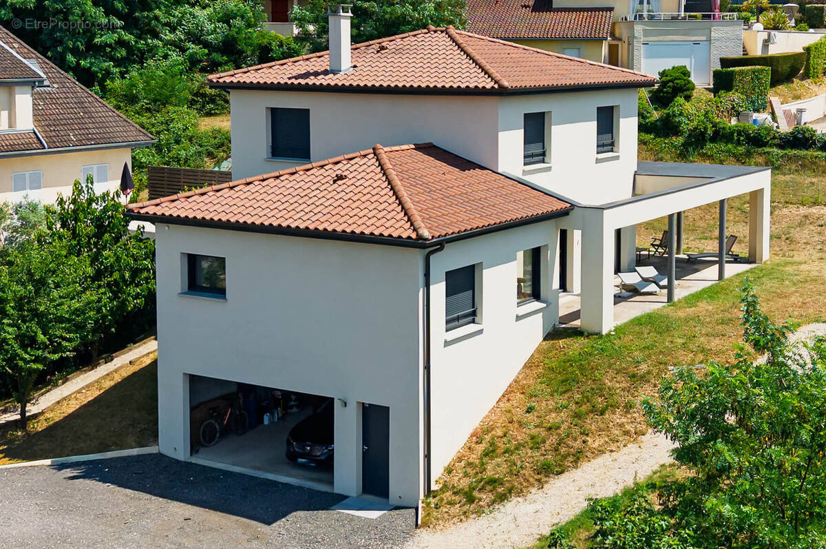 Maison à MONTMERLE-SUR-SAONE