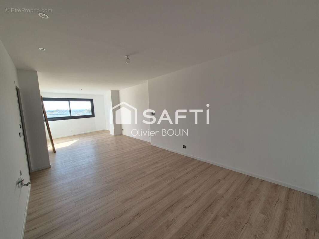 Photo 3 - Appartement à LANDIVISIAU