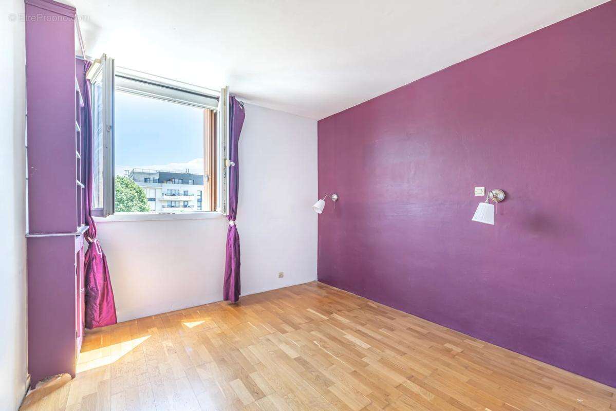 Appartement à COLOMBES