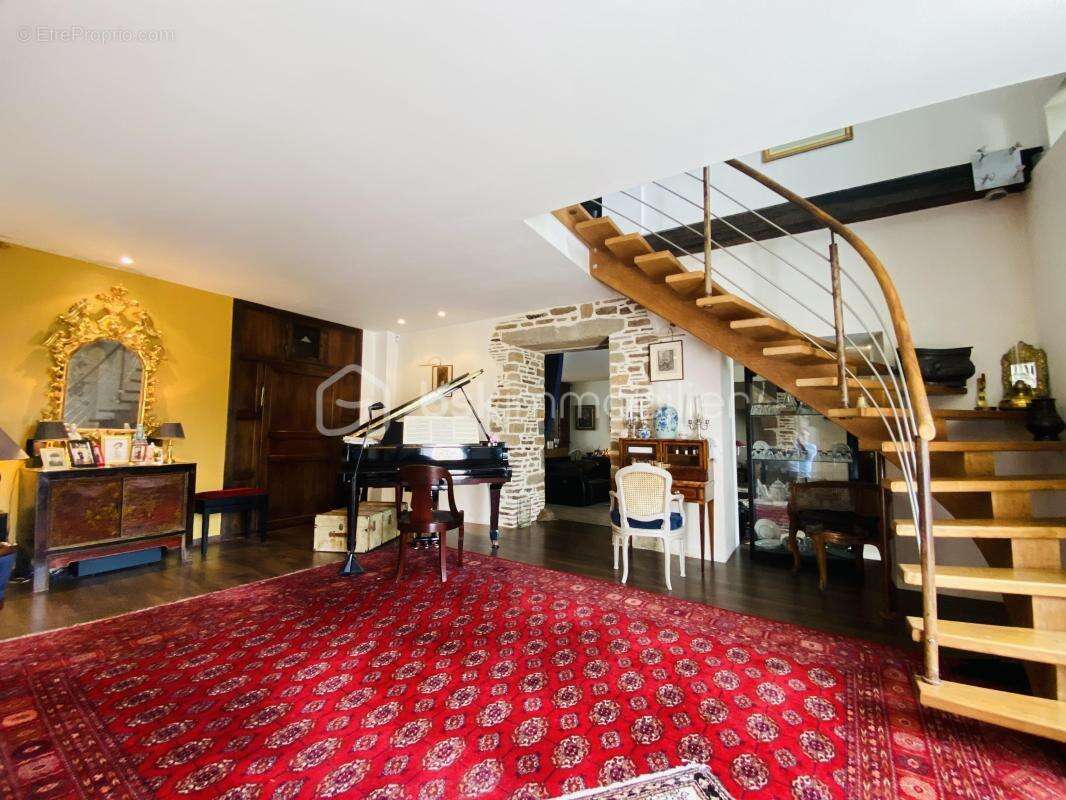 Maison ancienne de 210 m² Langrolay-sur-Rance - photo 4