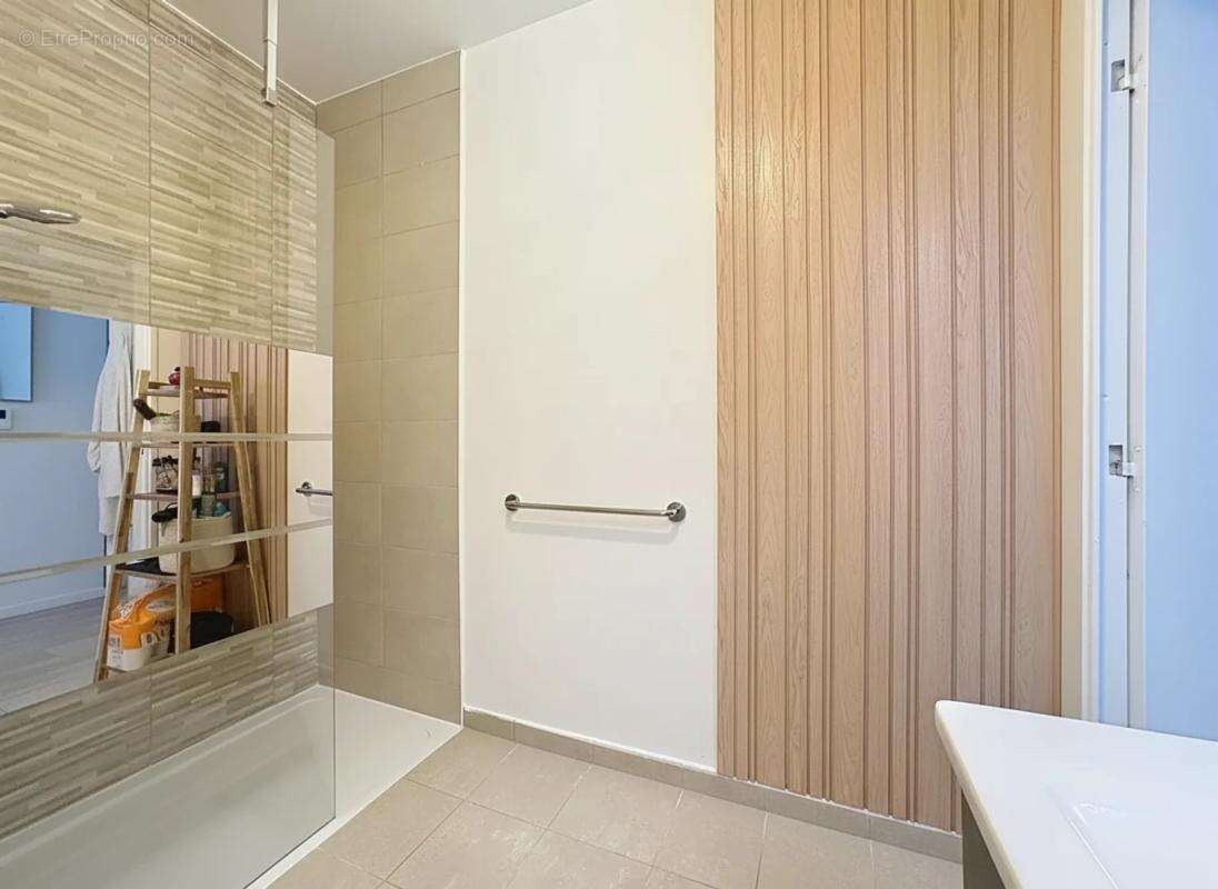 Appartement à BUSSY-SAINT-GEORGES