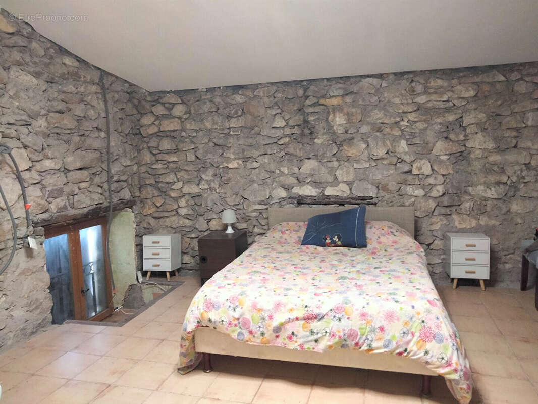 Maison à CRUAS