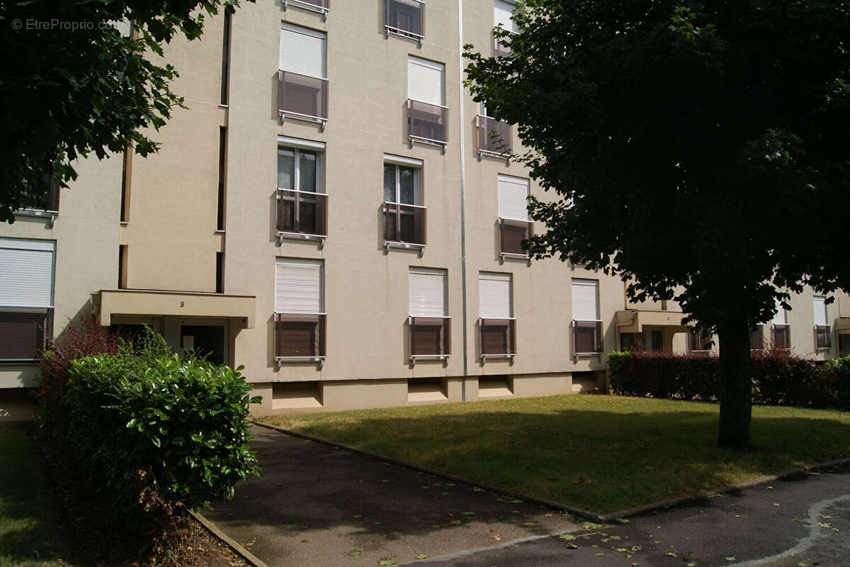 Appartement à BOIS-D'ARCY