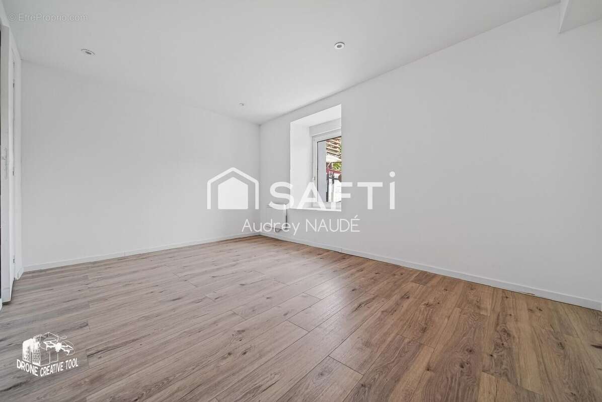 Photo 2 - Appartement à MONTOIS-LA-MONTAGNE