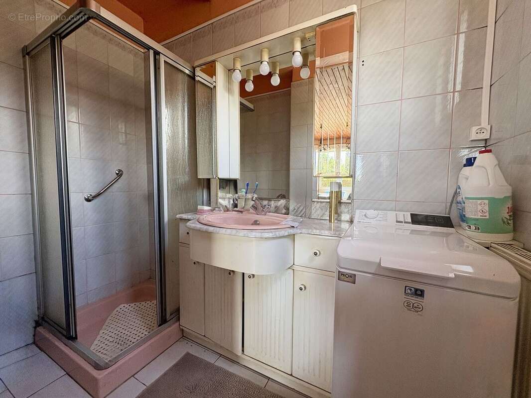 Maison 66 m² à Saint-Pierre-De-Semilly  - photo 7