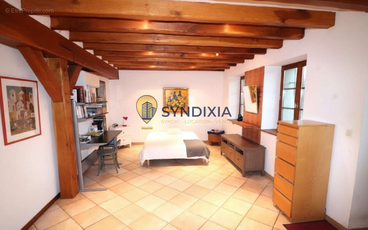 Maison à VERT-EN-DROUAIS