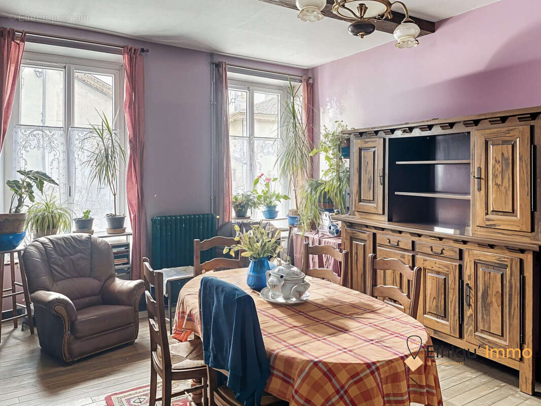 Maison à WASSY