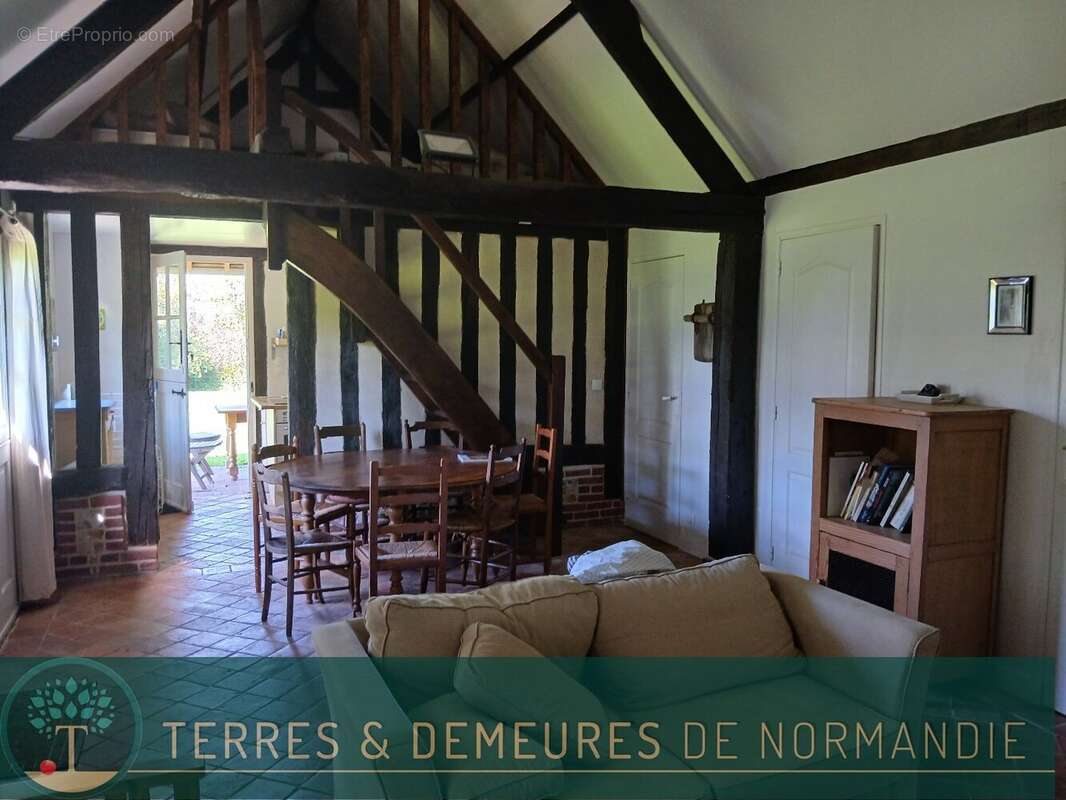 Maison à PONT-L'EVEQUE