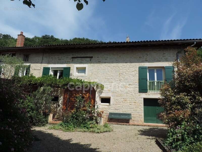 Maison à SAINT-MARTIN-DU-MONT