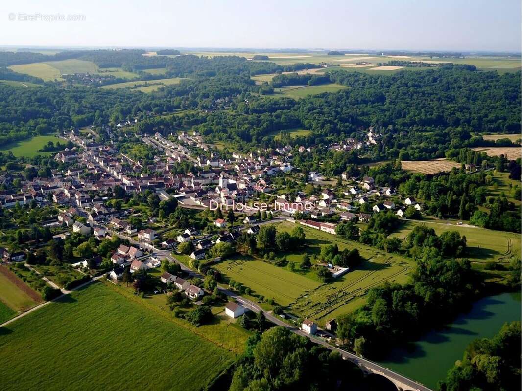Terrain à SAACY-SUR-MARNE