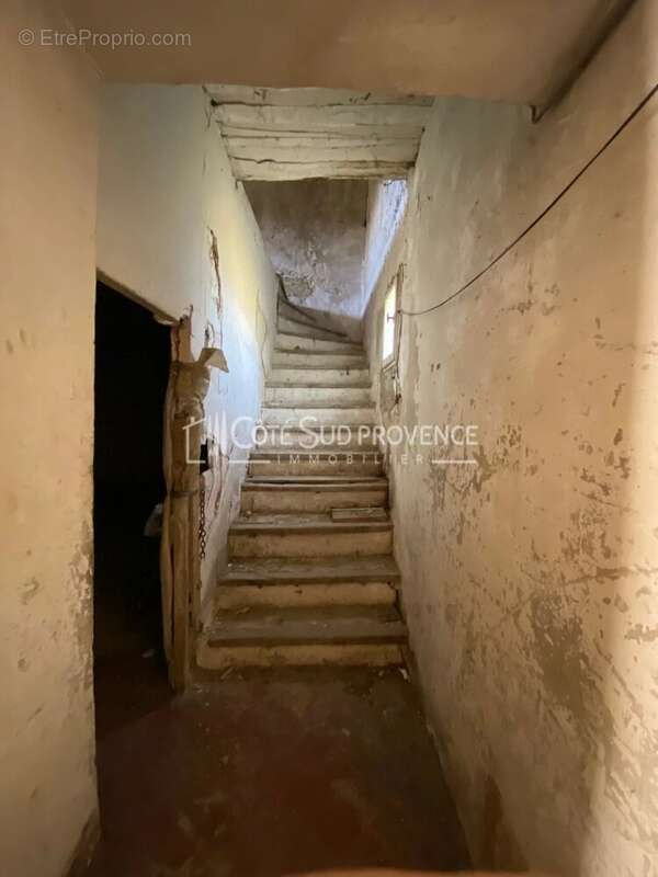 Propriete pernes les fontaines - photo 12