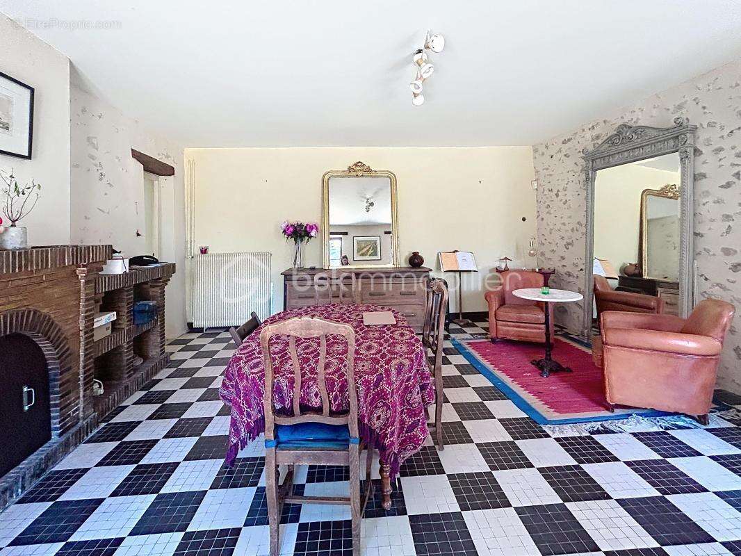 Maison 5 pièces de 125m2 à CHAMPIGNY SUR YONNE (89340) - photo 4