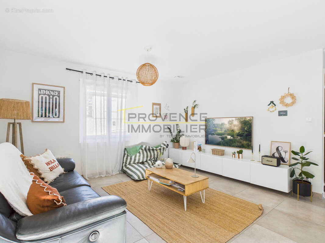 Maison à MONTELIMAR