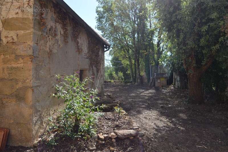 Maison à MAUZENS-ET-MIREMONT