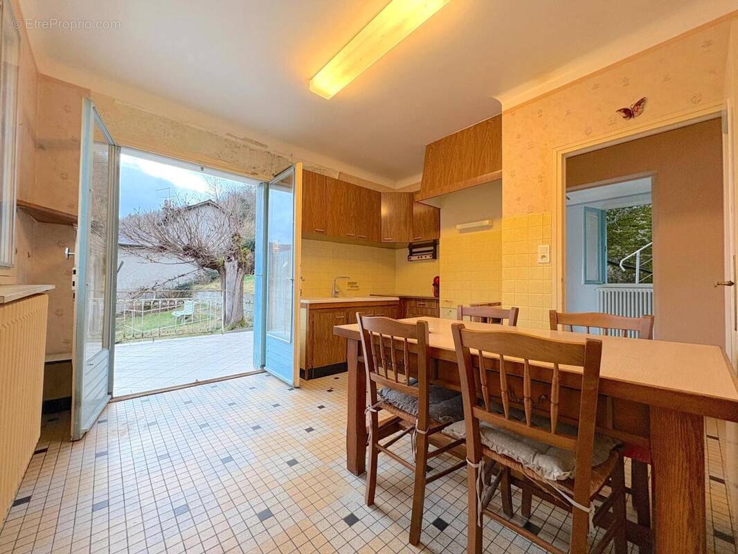 Photo 1 - Maison à ENTRAYGUES-SUR-TRUYERE