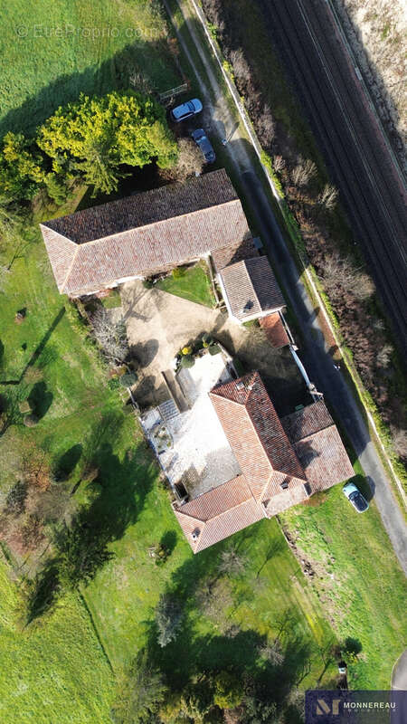 Maison à MOUTHIERS-SUR-BOEME