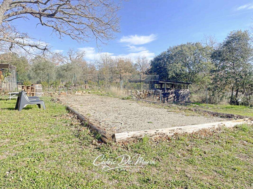 Maison à GINASSERVIS