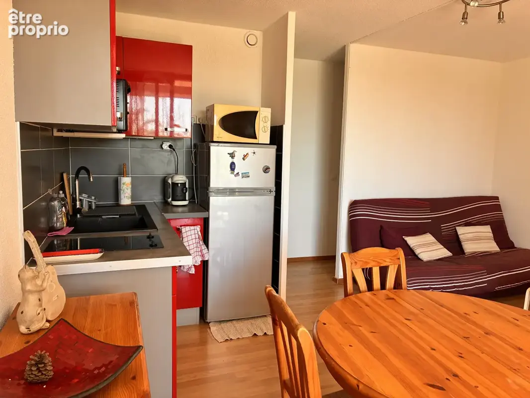GRUISSAN, RIVE DROITE, EN EXCLUSIVITE, Appartement de type 2 avec terrasse VUE PORT + place de parking privati - photo 6