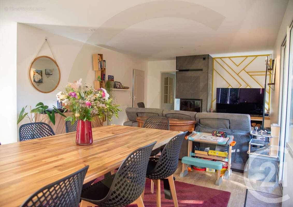 Maison à BOURGOIN-JALLIEU