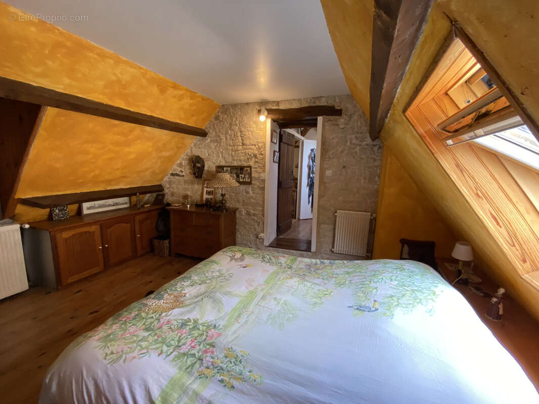 Maison à PONTCIRQ