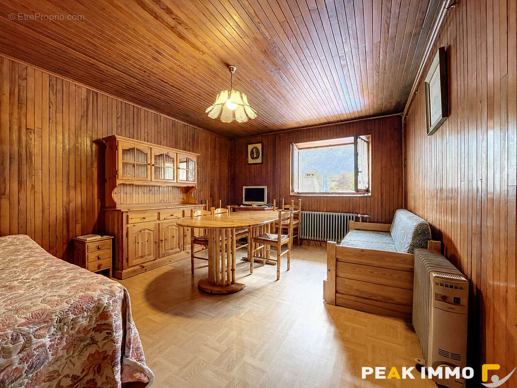 Maison de Pays 177 m2 habitables - CHAMONIX-MONT-BLANC - photo 3