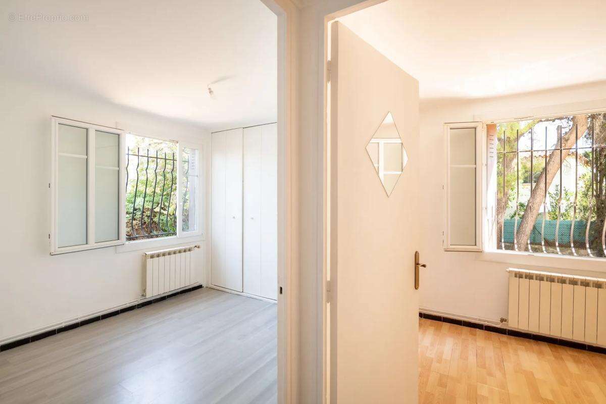 Appartement à MARSEILLE-12E