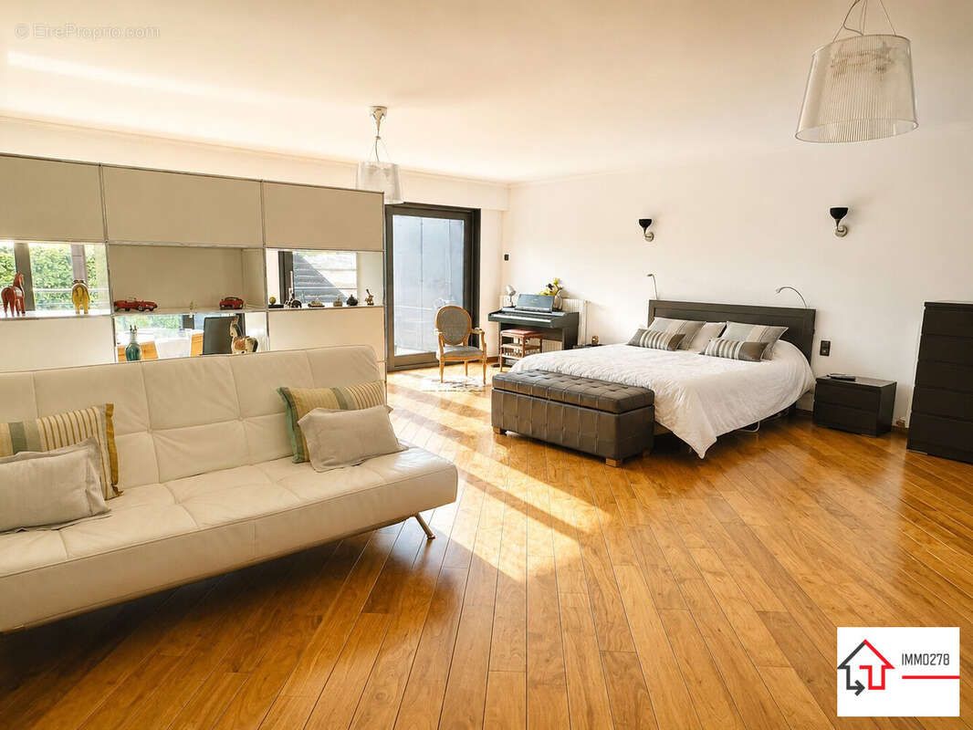 Maison 281 m² à Hazebrouck  - photo 2