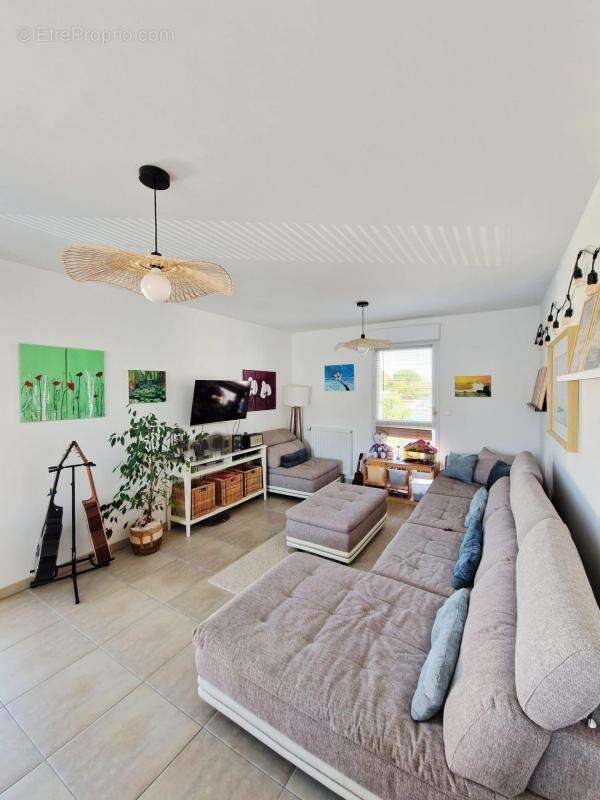 Appartement à LES SORINIERES