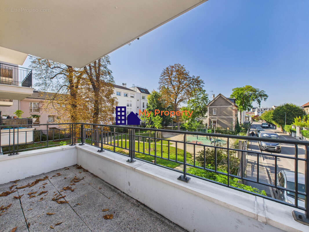 Appartement à HOUILLES