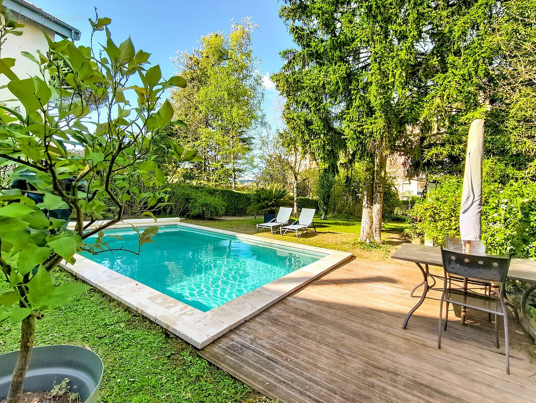 Maison à CALUIRE-ET-CUIRE