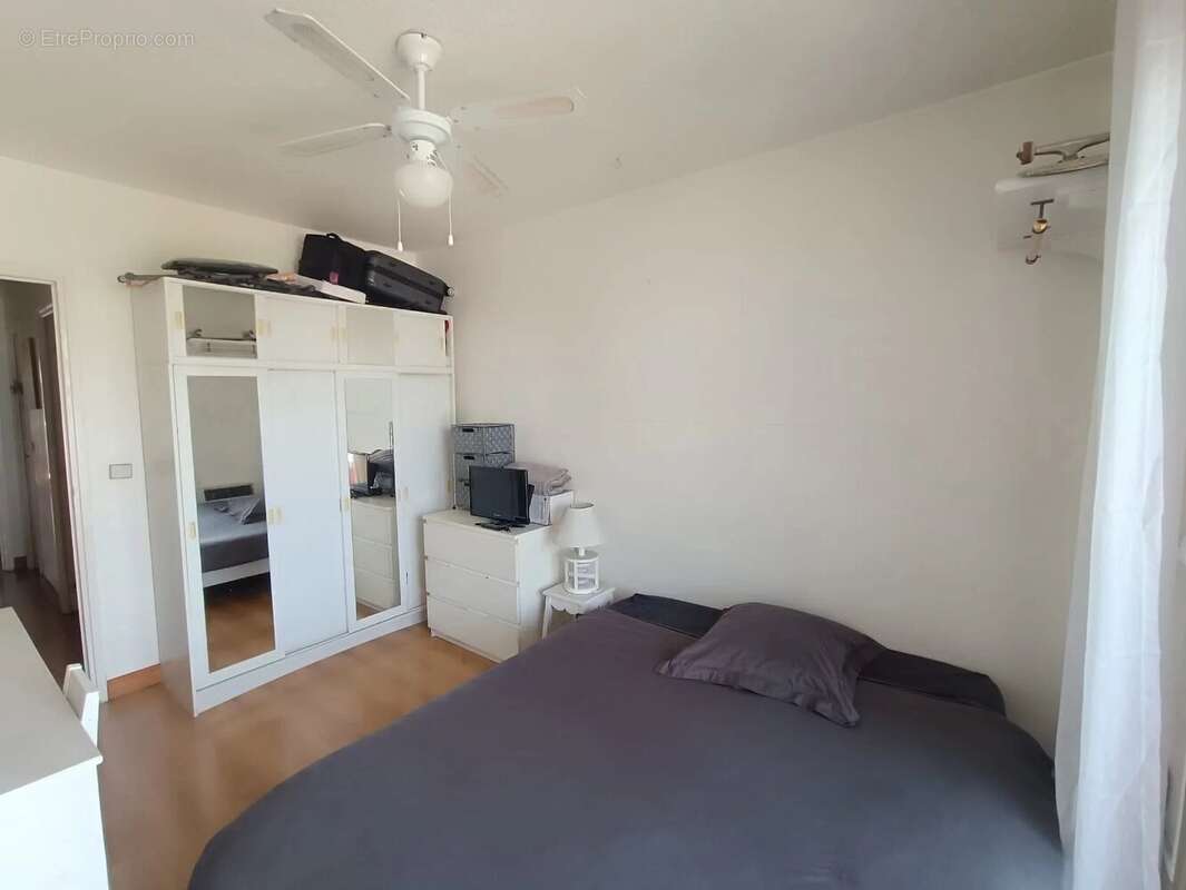 Appartement à SAINT-LAURENT-DU-VAR