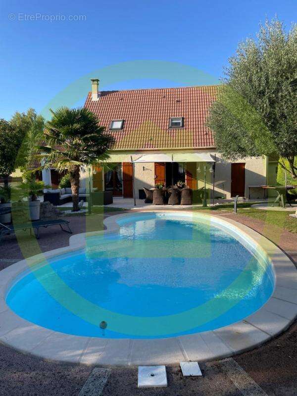 Maison à LA FERTE-ALAIS