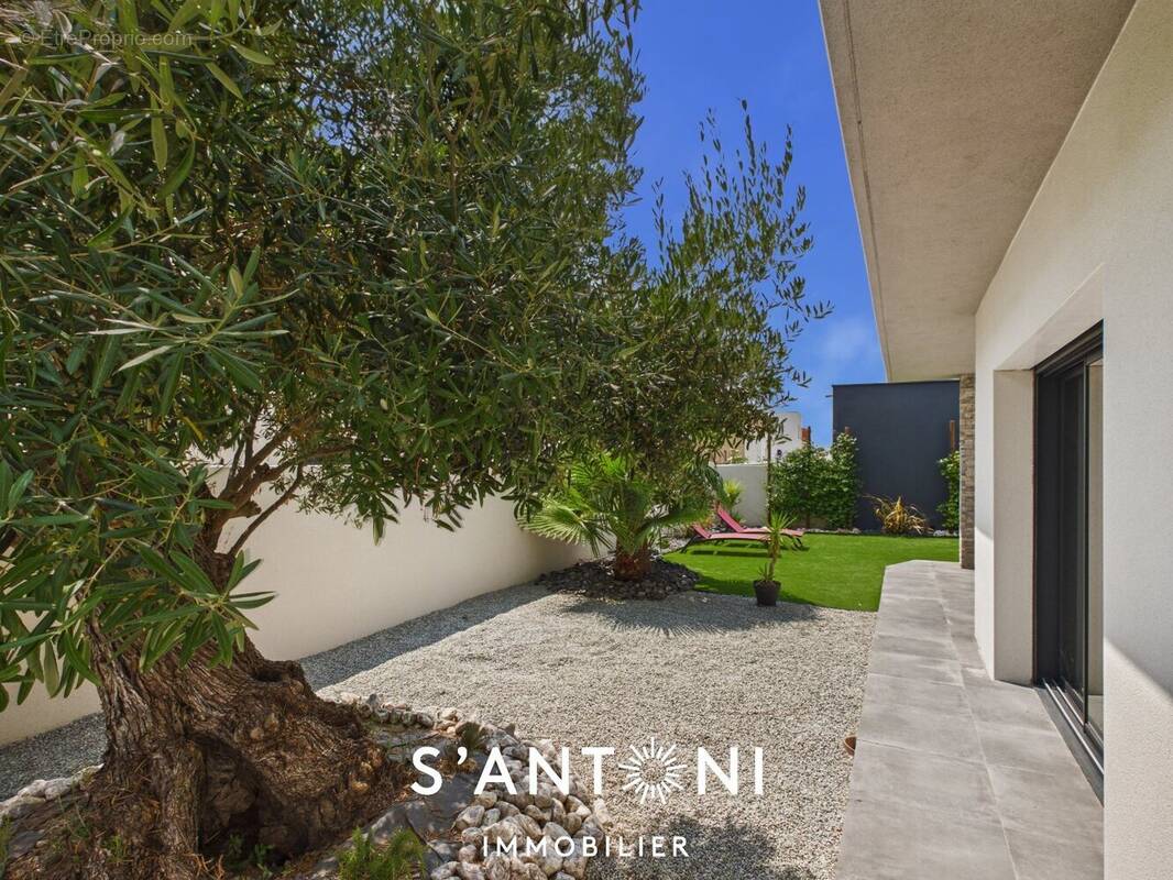 Maison 119 m² à Vias  - photo 2