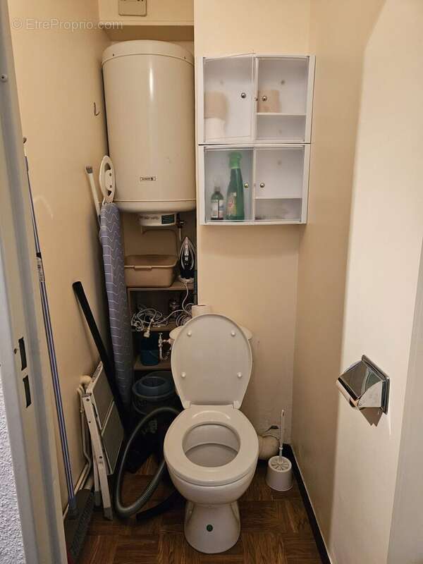 wc séparé - Appartement à MONTCLAR