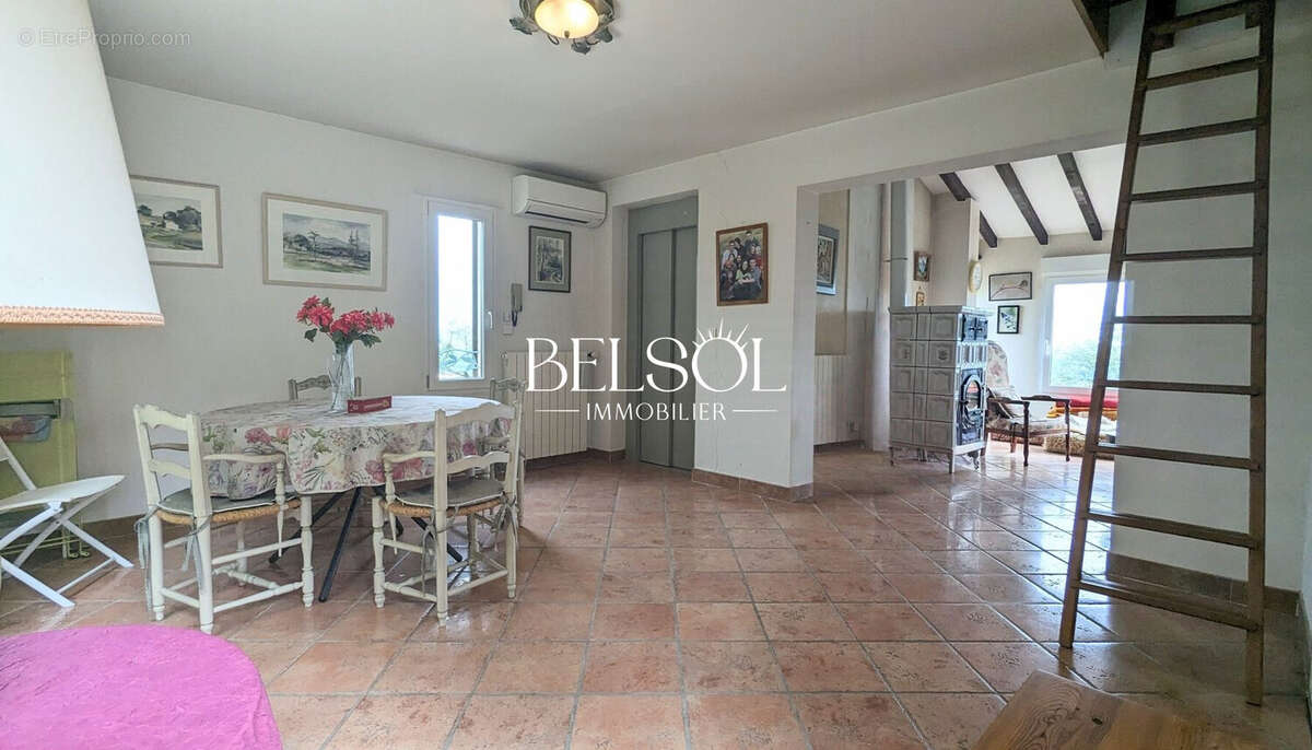 Maison à LAROQUE-DES-ALBERES