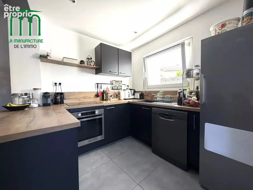 Maison de ville de 82 m² avec terrasse et jardin de 126 m² / le chambon-feugerolles-secteur Gaffard. - photo 5