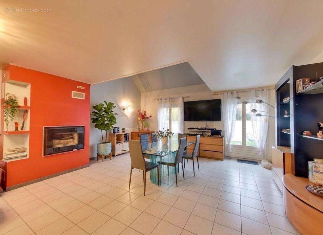 Maison à VILLEPINTE