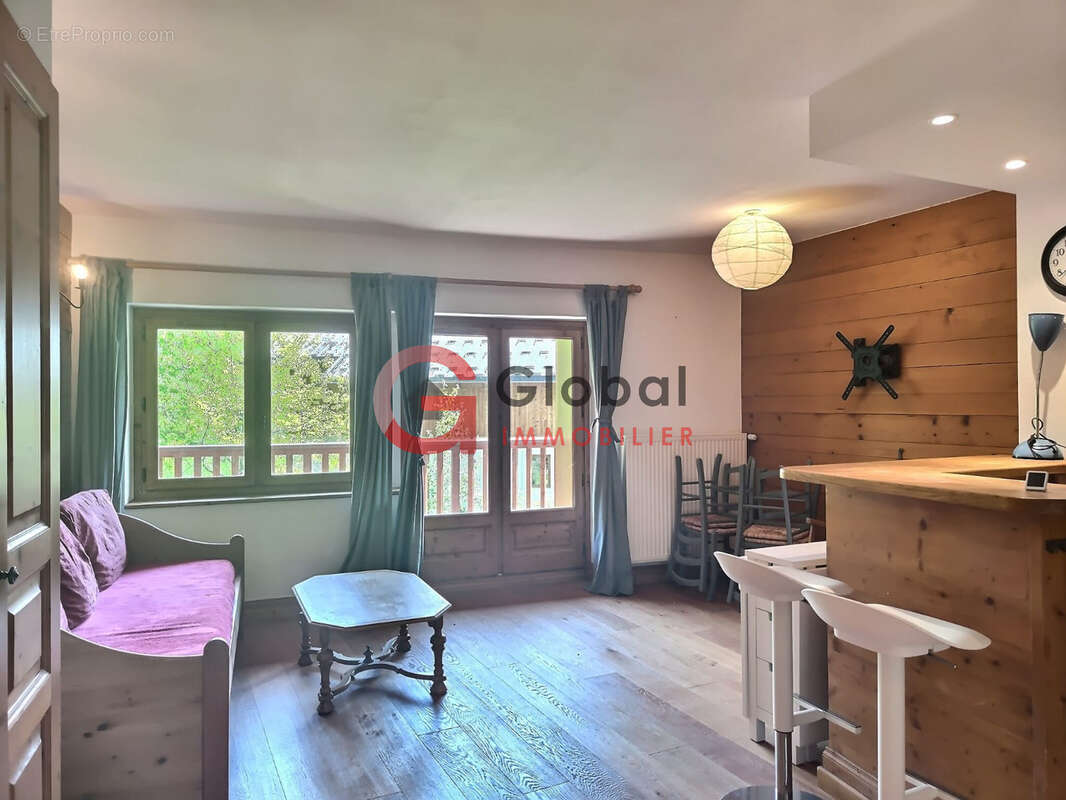 Appartement à LES ALLUES