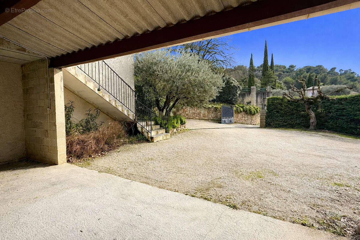 Maison à MONDRAGON