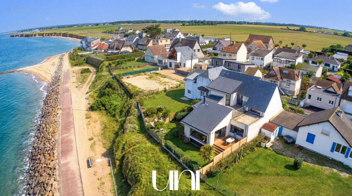 Maison à LUC-SUR-MER