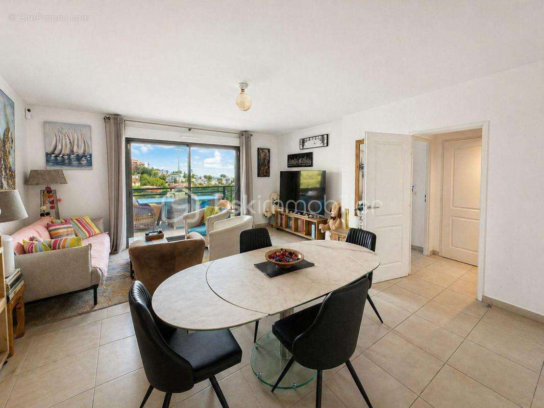 Appartement à THEOULE-SUR-MER