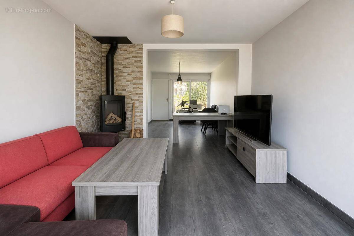 Maison à LES HERBIERS