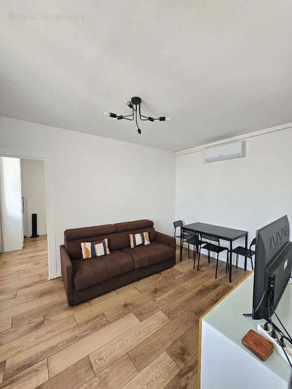 Appartement à AUBERVILLIERS