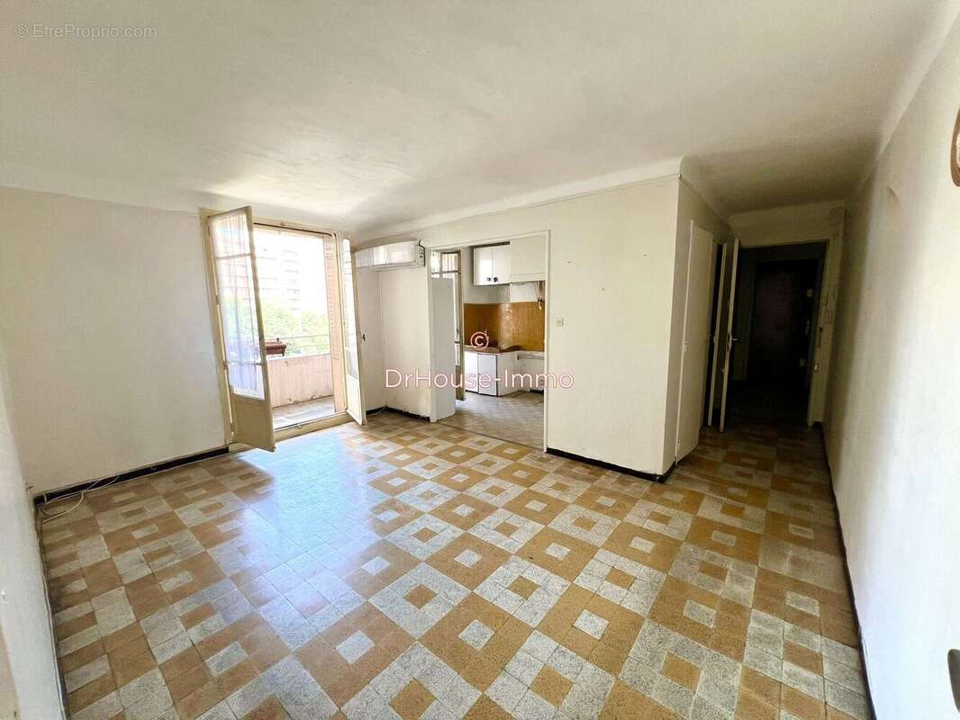 Appartement à MARSEILLE-9E
