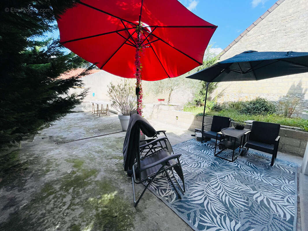 Maison à SARTROUVILLE