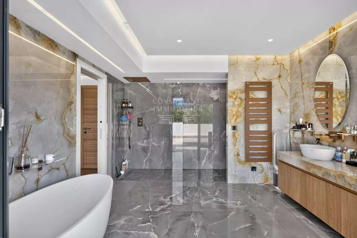 Valbonne. luxueuse villa contemporaine - photo 8