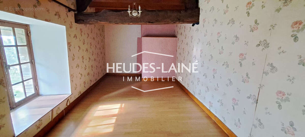 Maison à SAINT-HILAIRE-DU-HARCOUET