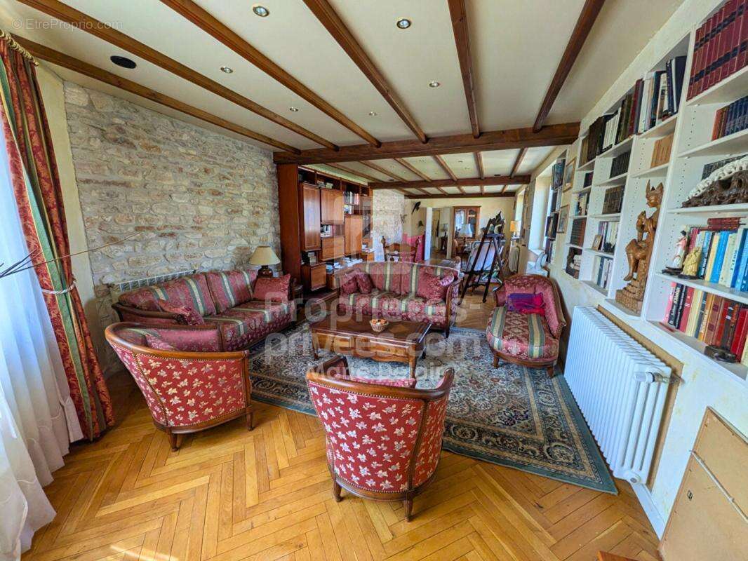 Maison La Charite Sur Loire 14 pièce(s) 445.88 m2 - photo 9