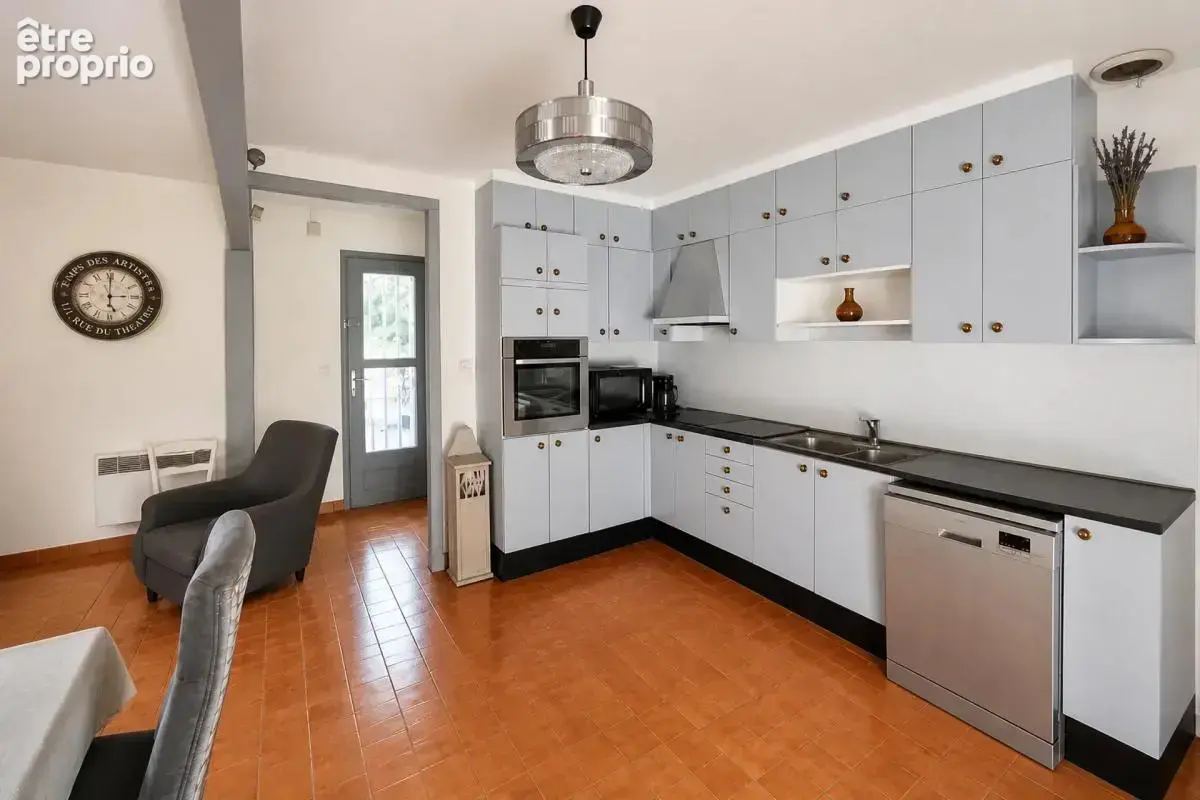 Maison de 7 pièces de 135 m² à Malataverne - photo 6